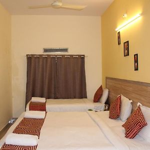 Triple Room Bathroom